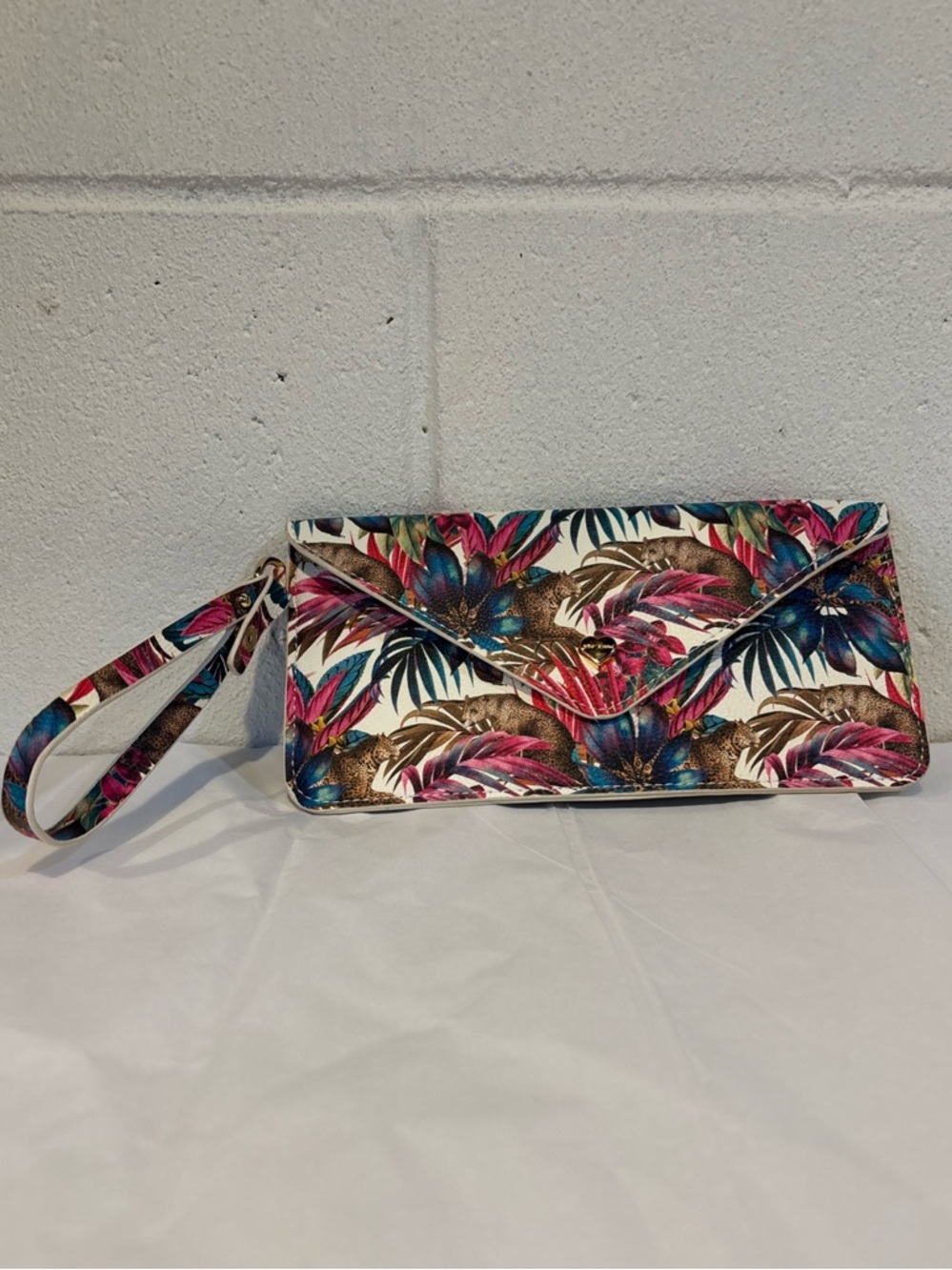 Betsey  Johnson wristlet bag tropical leopard print faux leather heart logo